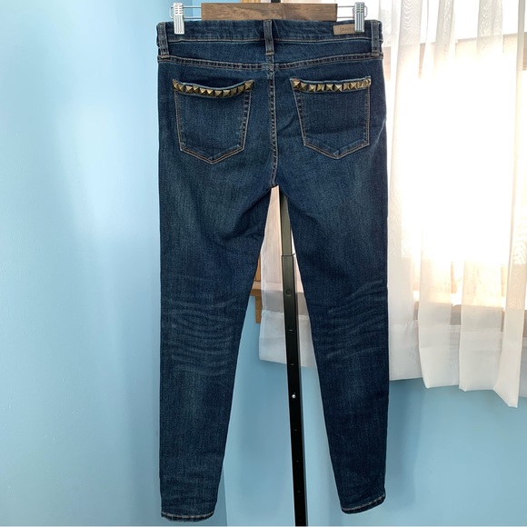 Blank NYC Skinny Jeans with Studded Back Pockets - Picture 6 of 7